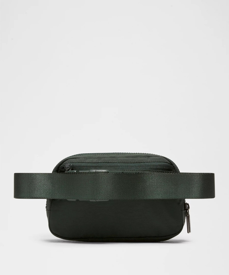 Everywhere Belt Bag with Long Strap 1L 3