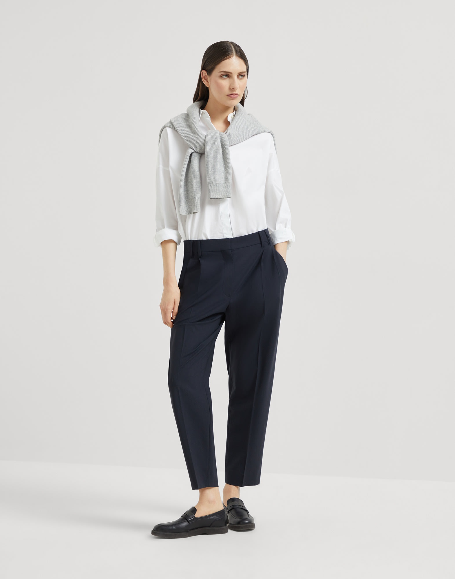 Tropical luxury wool slouchy trousers with monili - 4