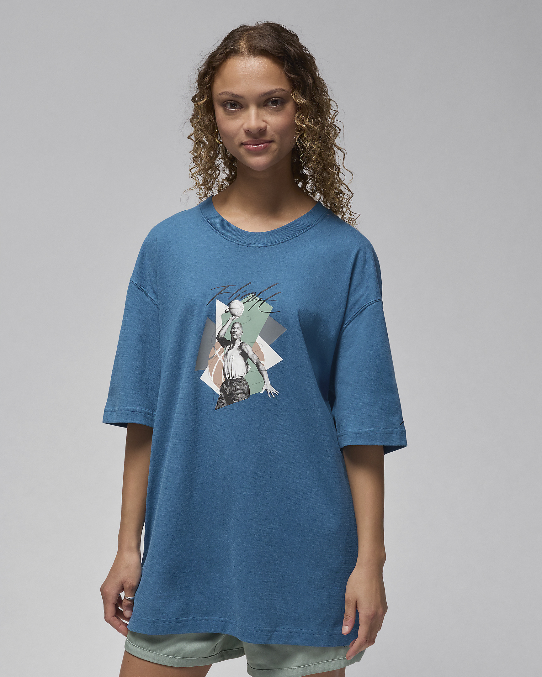 Jordan Women's Oversized Graphic T-Shirt - 1