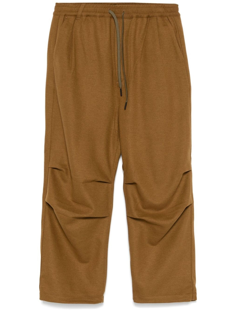 knee-tuck trousers 1