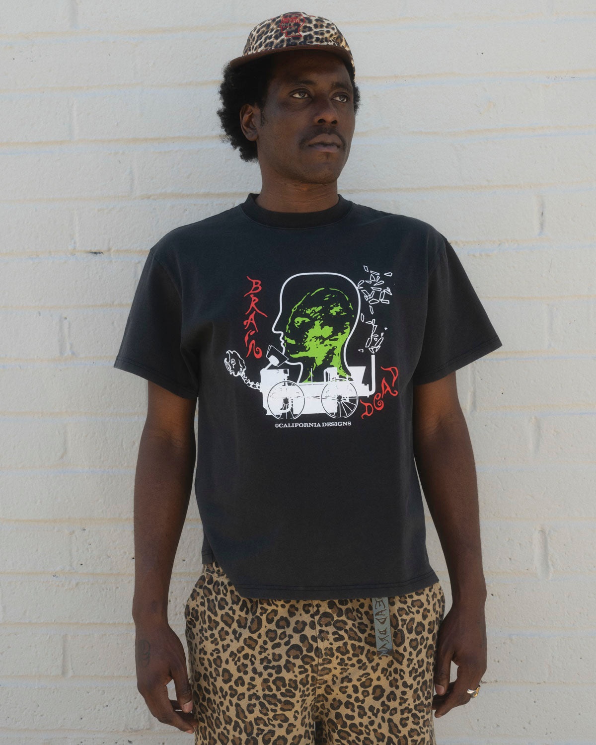 Alien Tractor T-shirt - Washed Black - 4