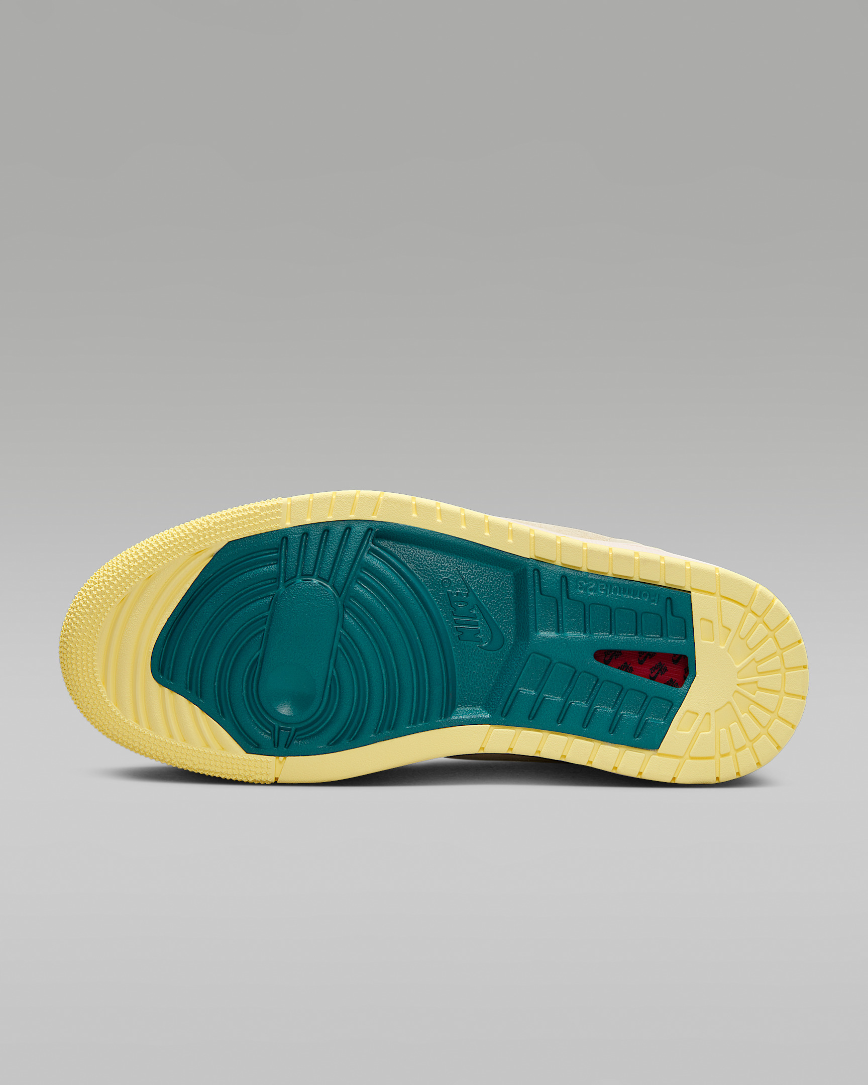 Air Jordan 1 Zoom CMFT 2 Women's Shoes - 2