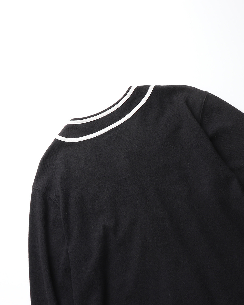 Supreme - 12