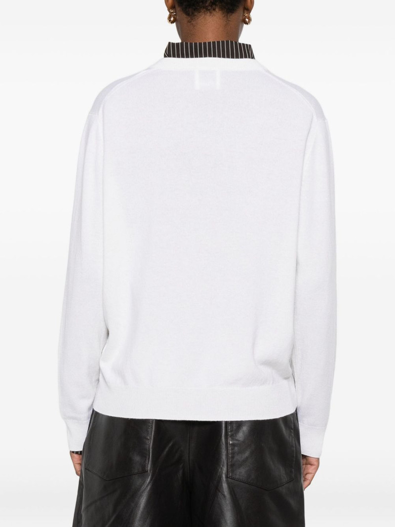 V-neck long-sleeve knitwear 4