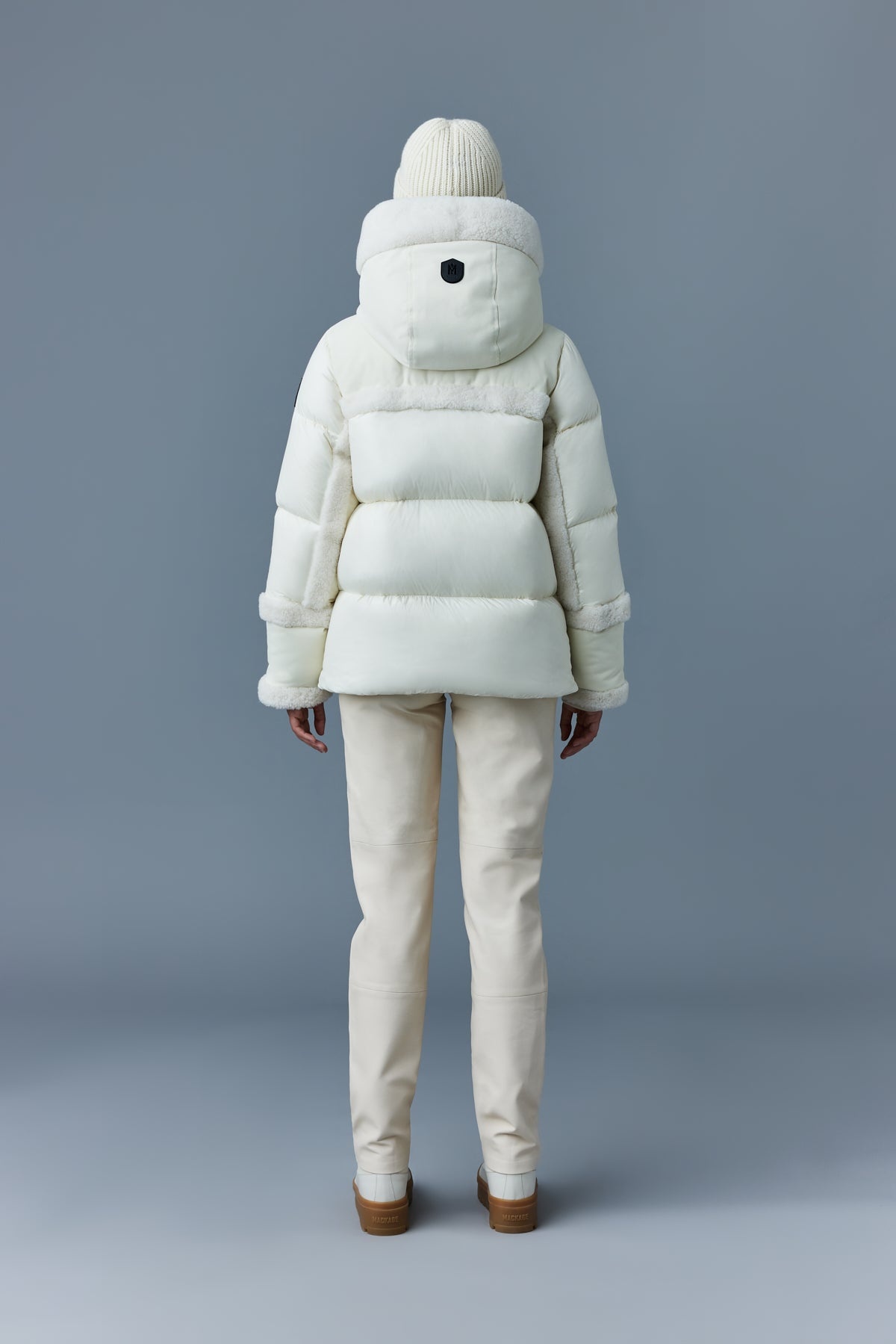 CYRAH Arctic Twill down jacket with shearling trim - 4