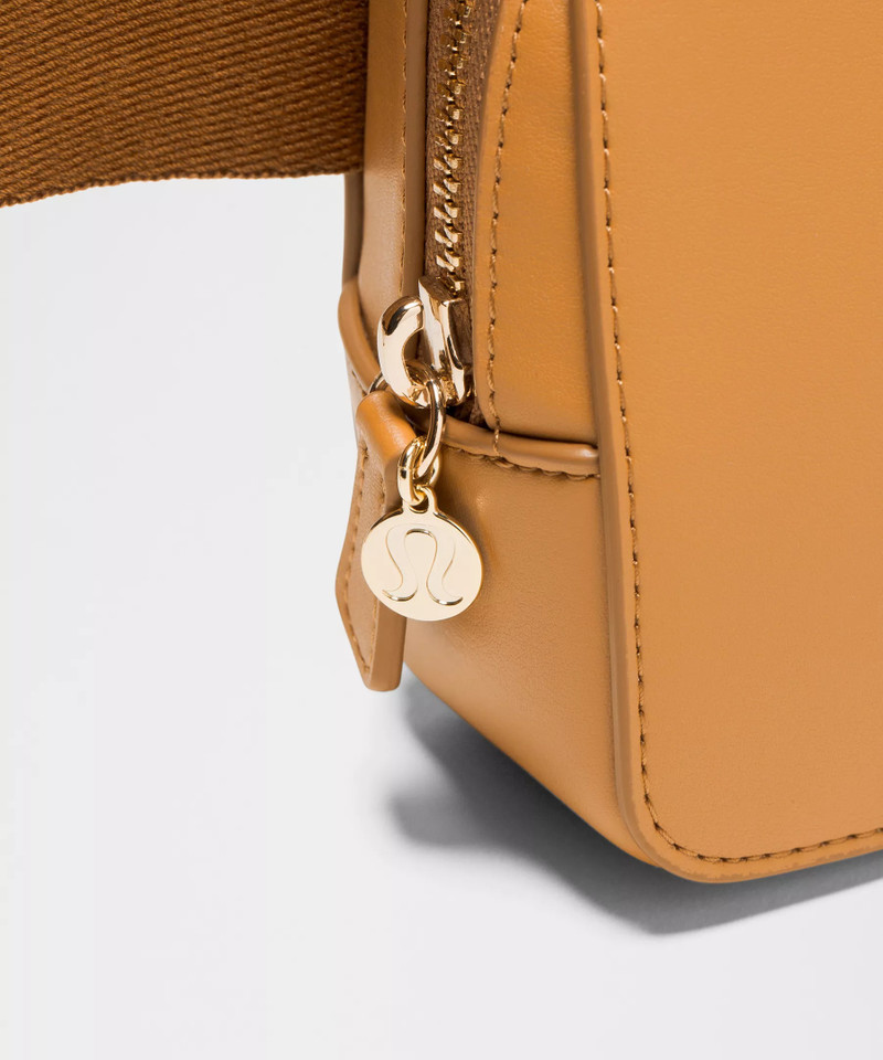 Everywhere Belt Bag 1L *Leather Alternative 6