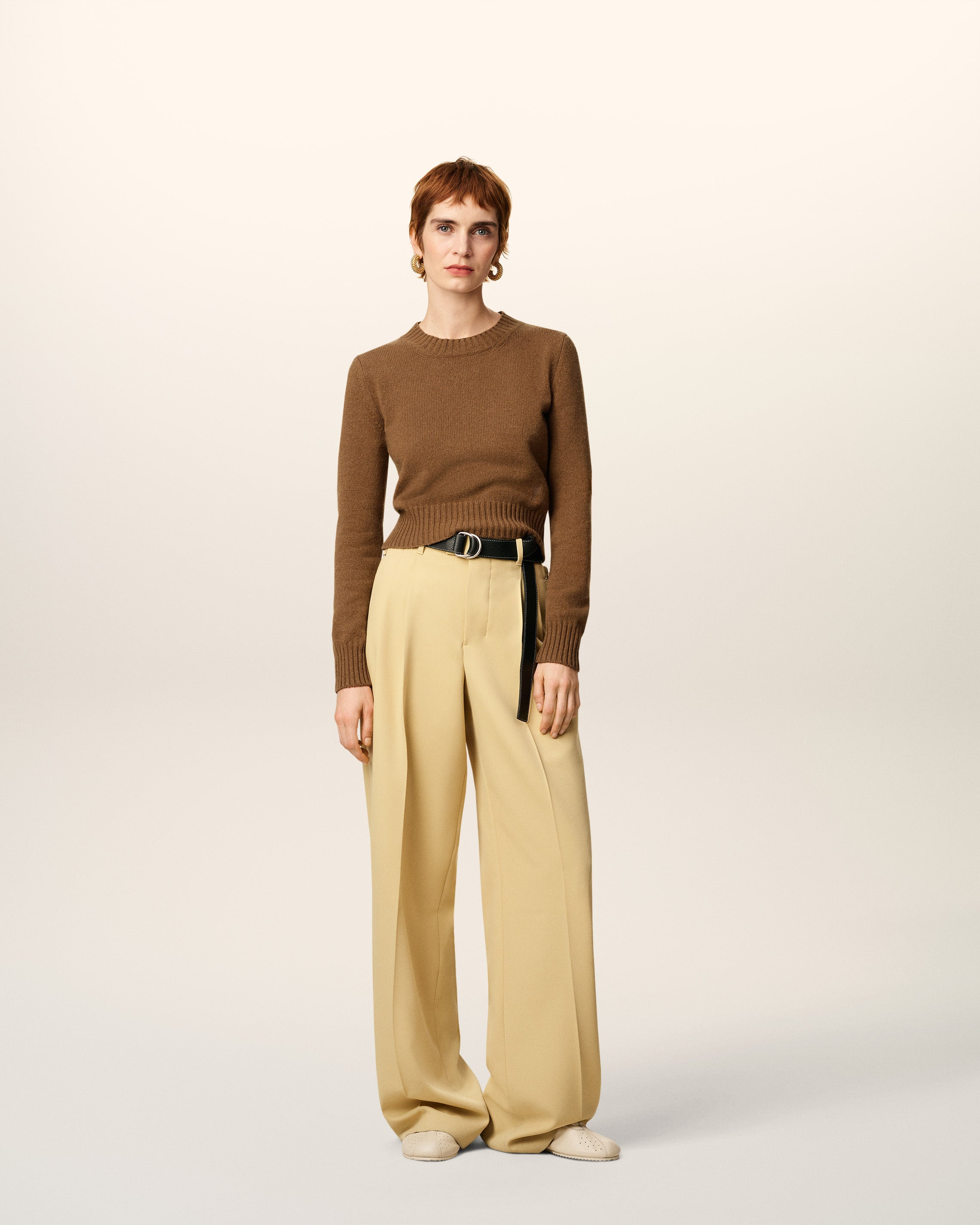 BROWN CASHMERE AMI DE COEUR CREWNECK SWEATER - 2