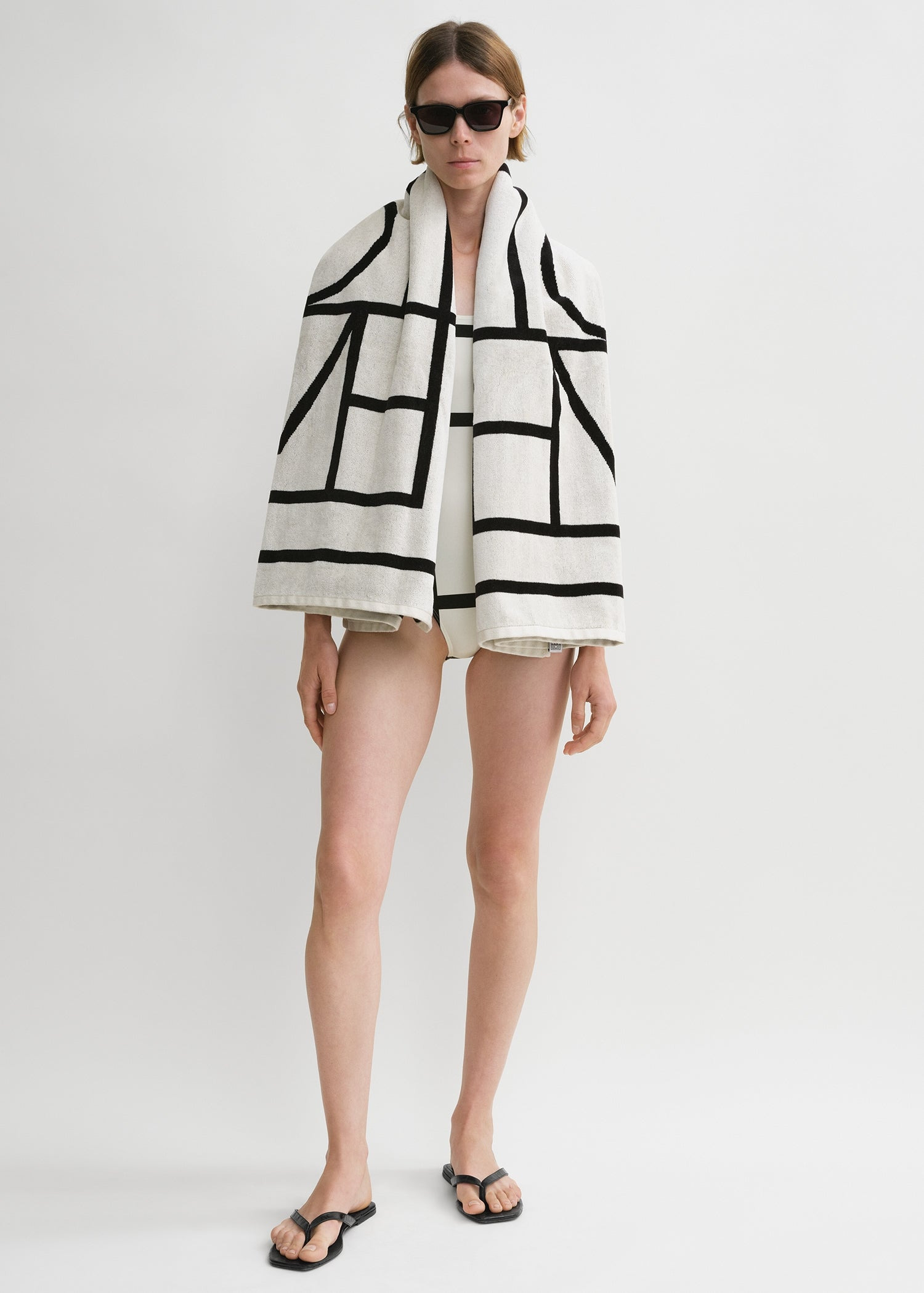 Monogram jacquard beach towel tofu - 3