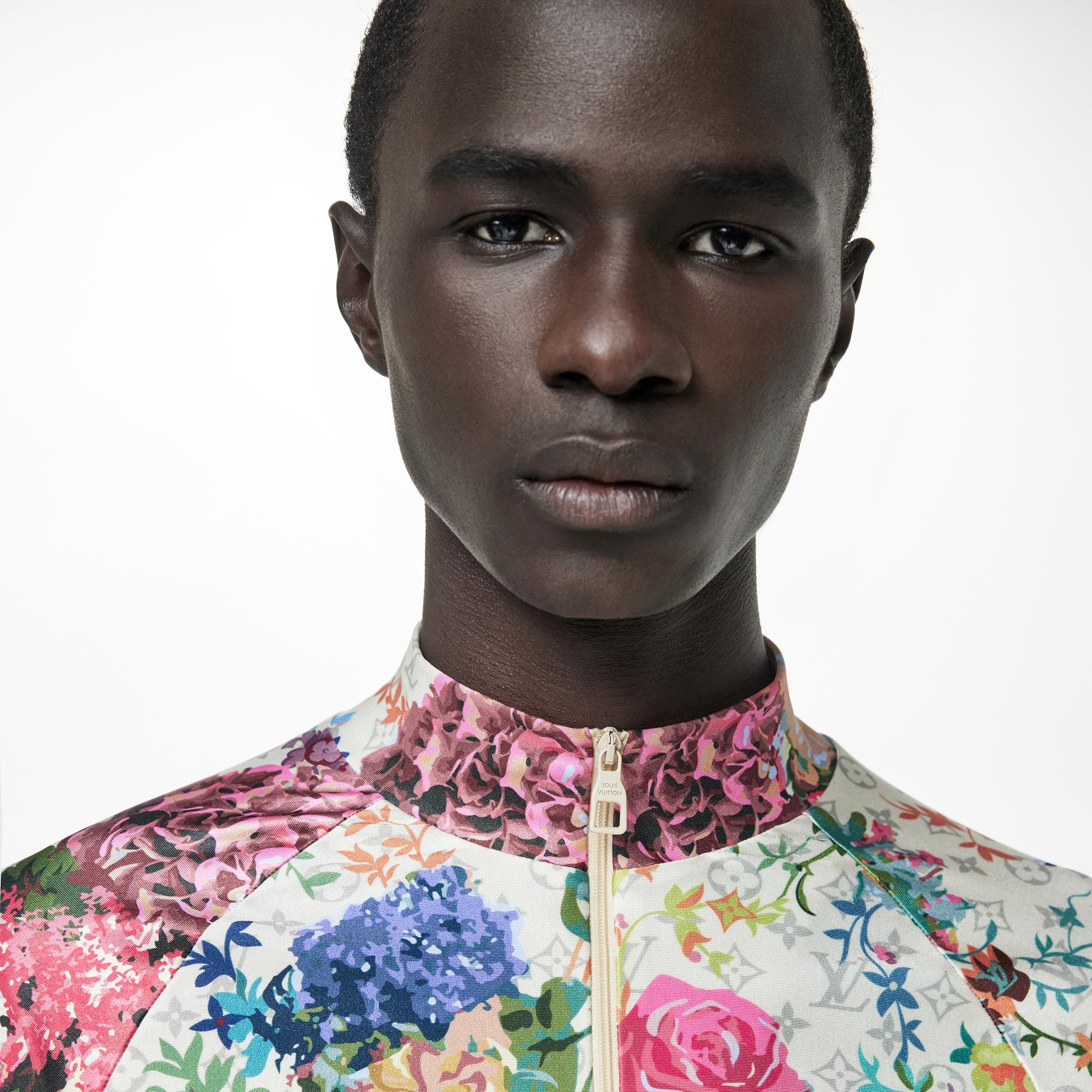 Graphic Sporty Long-Sleeved T-Shirt - 4