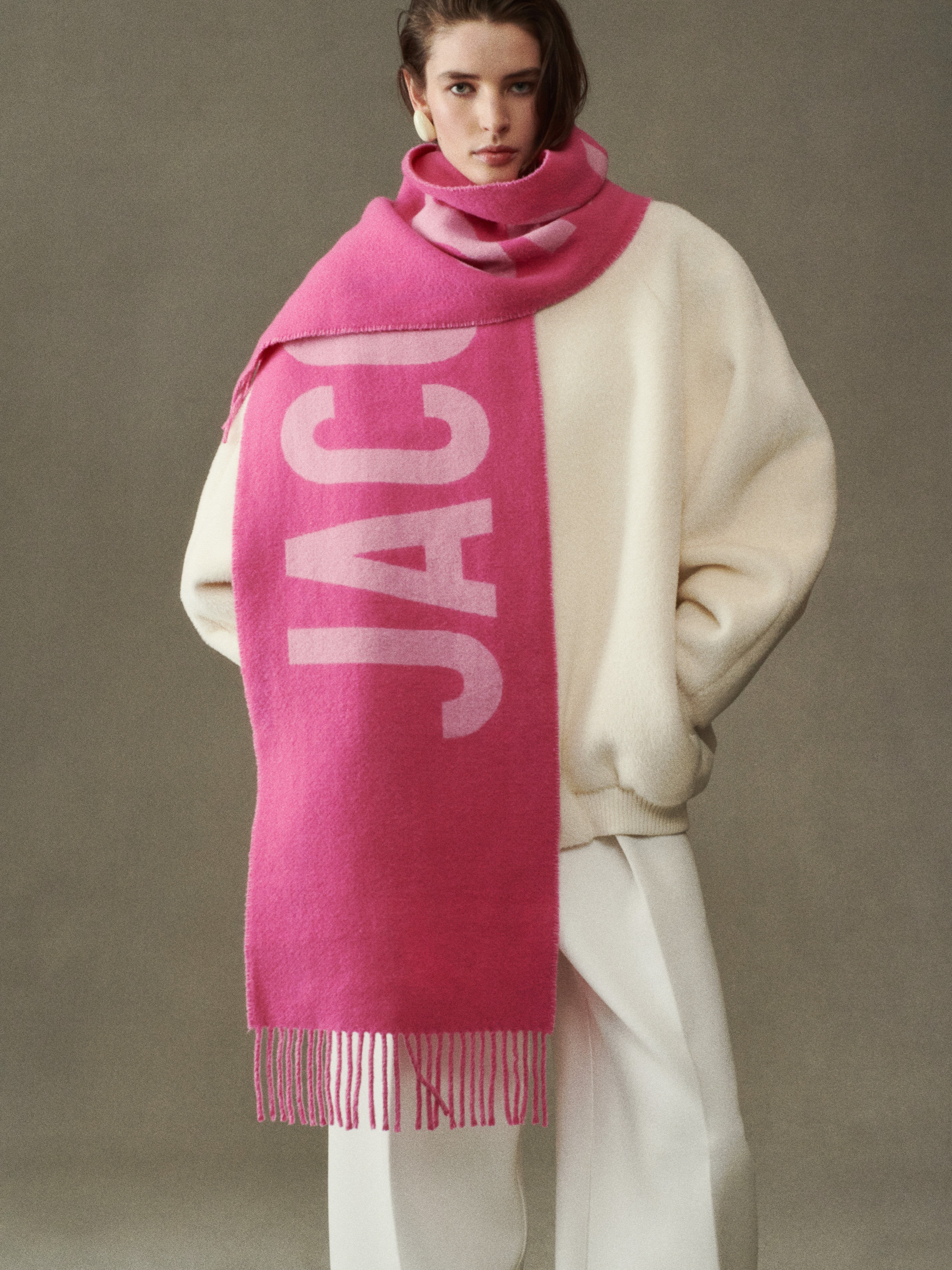 The Jacquemus scarf - 4