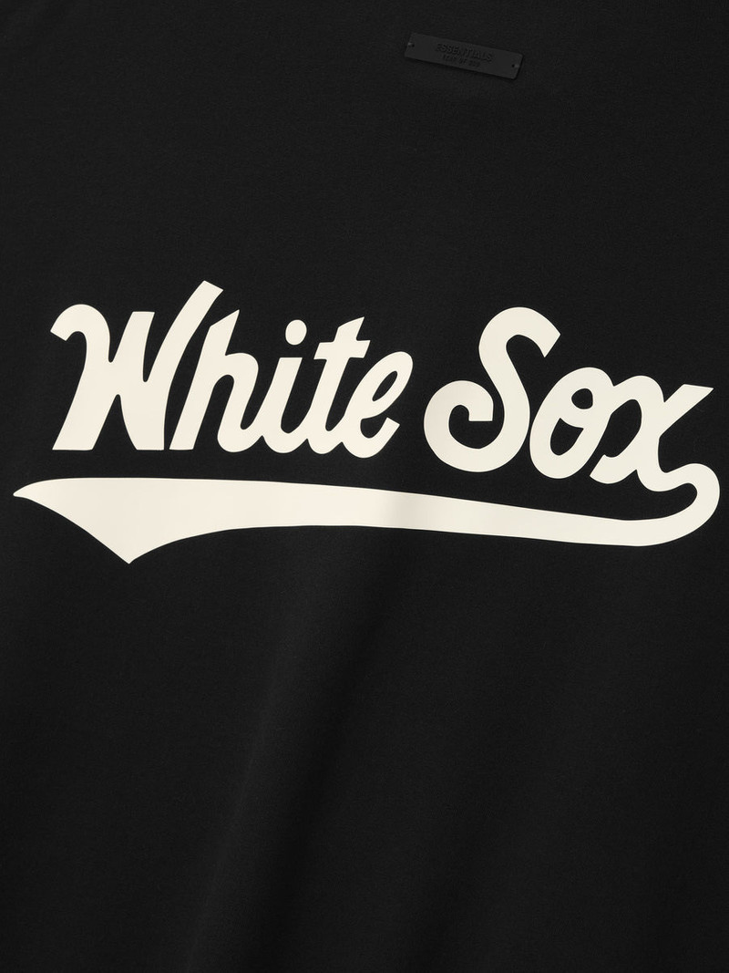 ESSENTIALS White Sox Sport Crewneck outlook