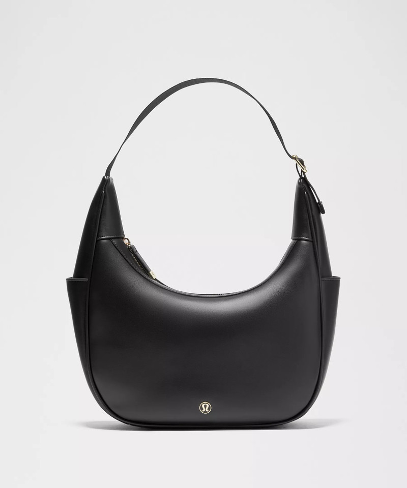 City Essentials Shoulder Bag 4L *Smooth Leather Alternative 1