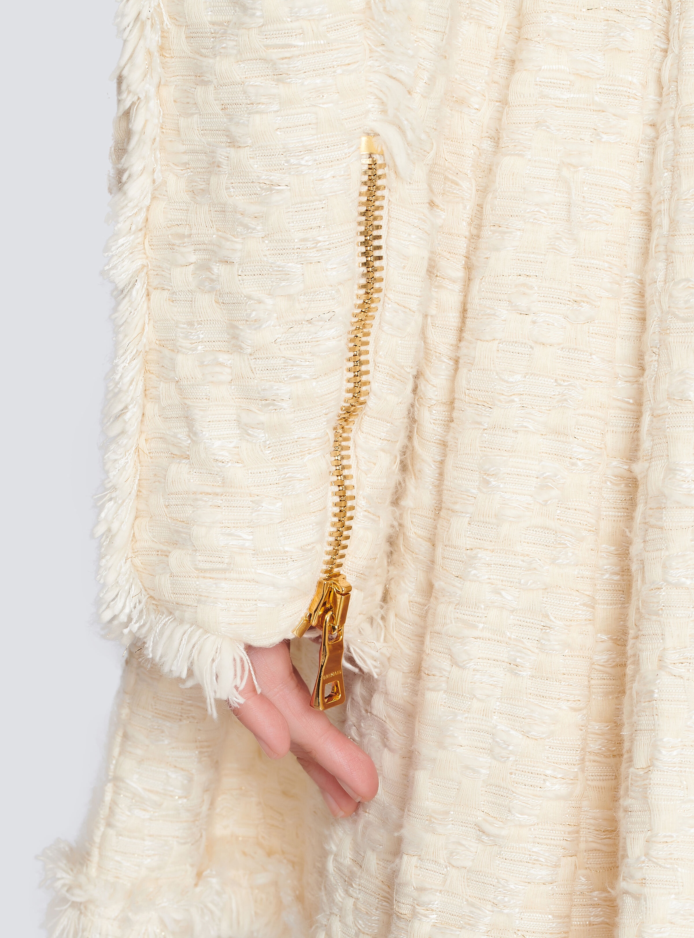 Short fringed tweed jacket - 9