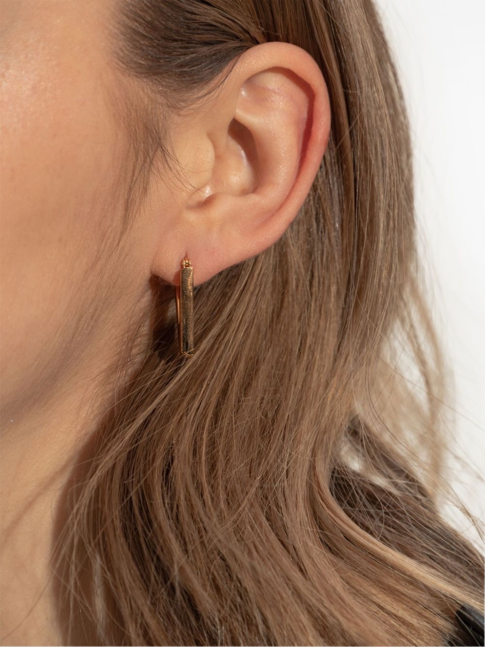 V2025 earrings - 2