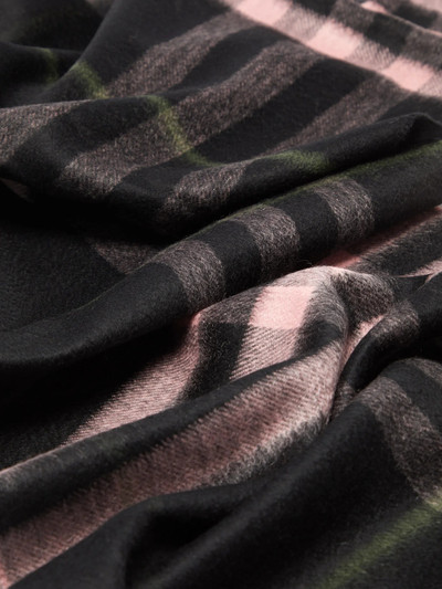 Burberry House-check cashmere scarf outlook