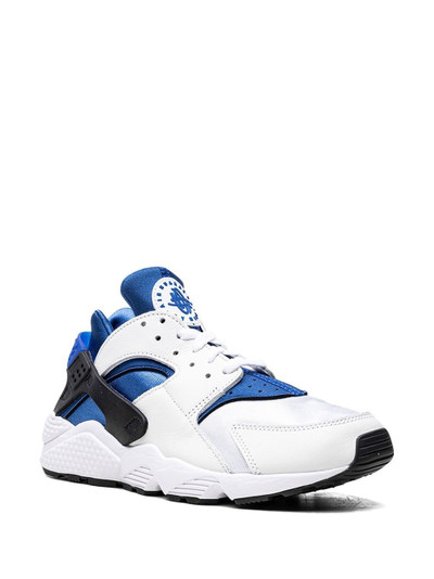 Nike Air Huarache low-top sneakers outlook