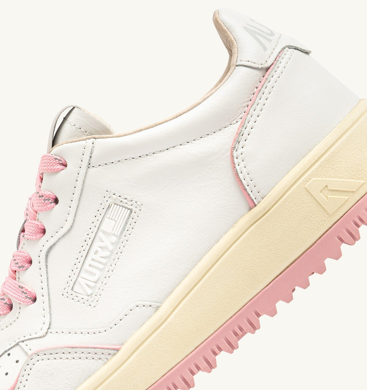 GOLF LOW SNEAKERS IN WHITE AND CORAL BLUSH LEATHER - 6