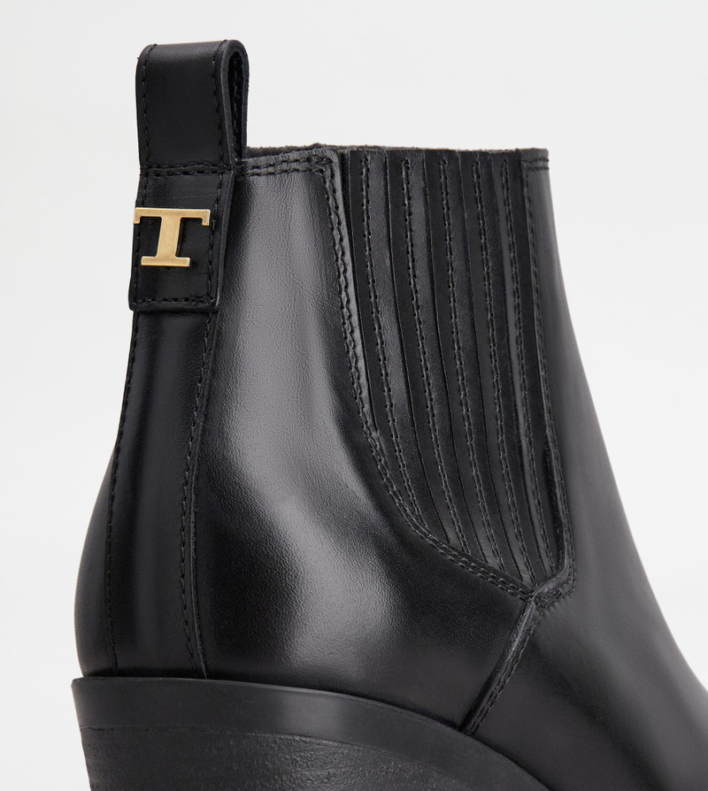 ANKLE BOOTS IN LEATHER - BLACK 5