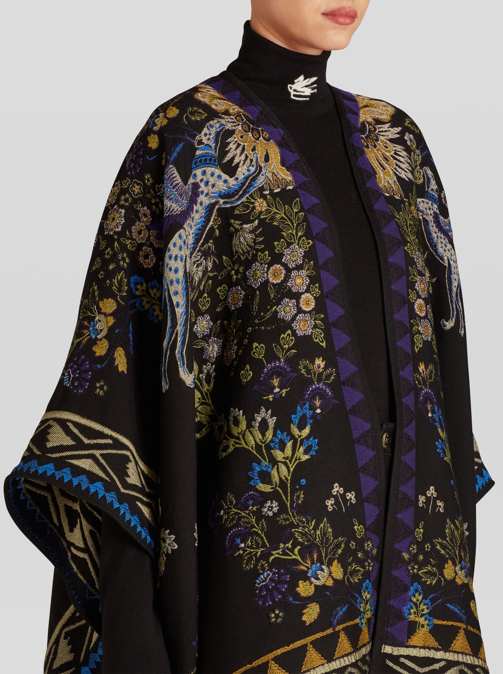 JACQUARD CAPE - 2