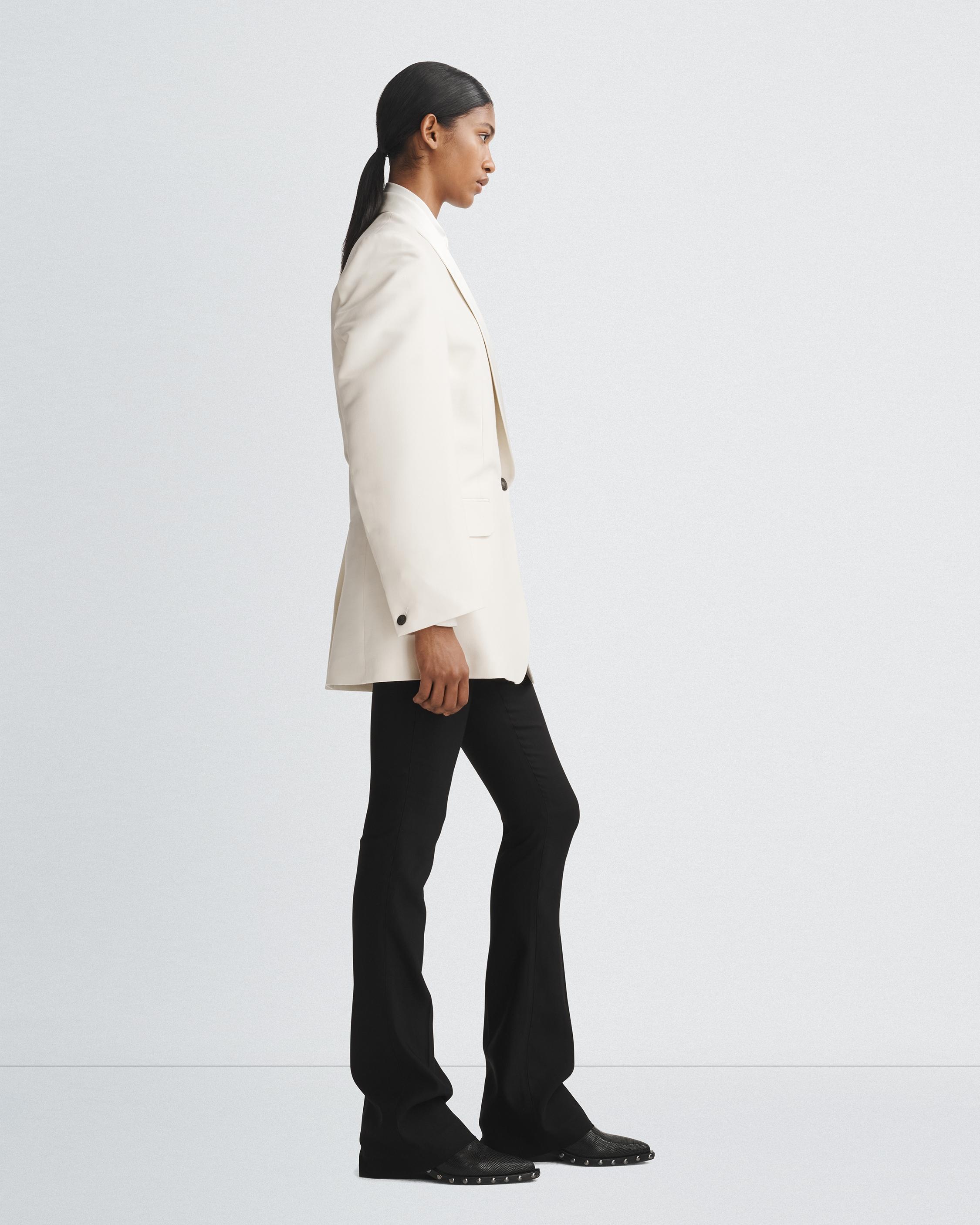 Femi Wool Blazer
Relaxed Fit - 4