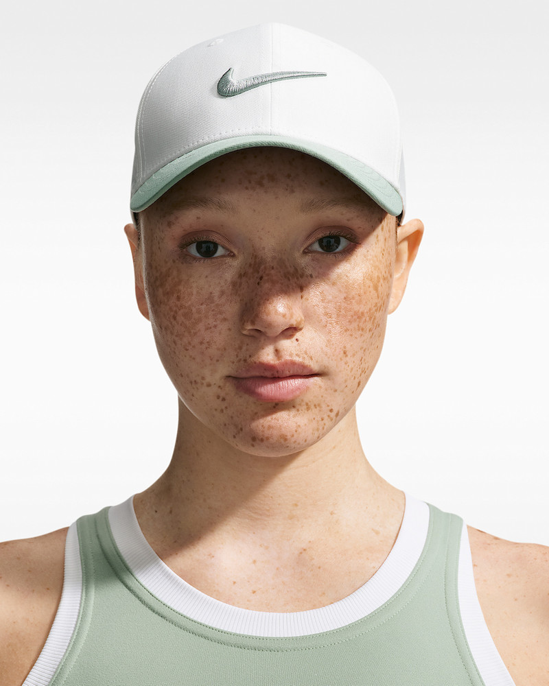 Nike Dri-FIT Club Structured Swoosh Cap 3