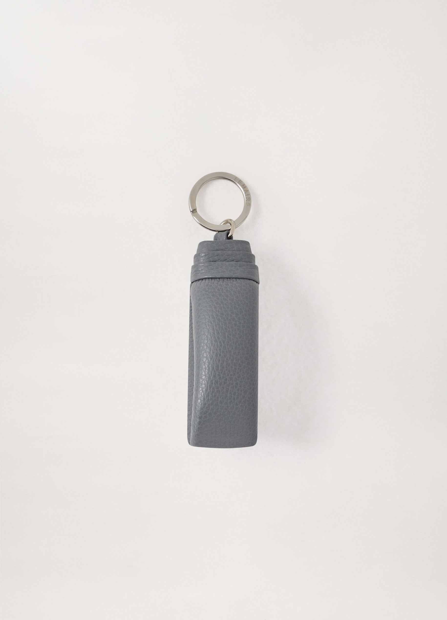 WADDED KEY HOLDER
SOFT GRAINED LEATHER - 1