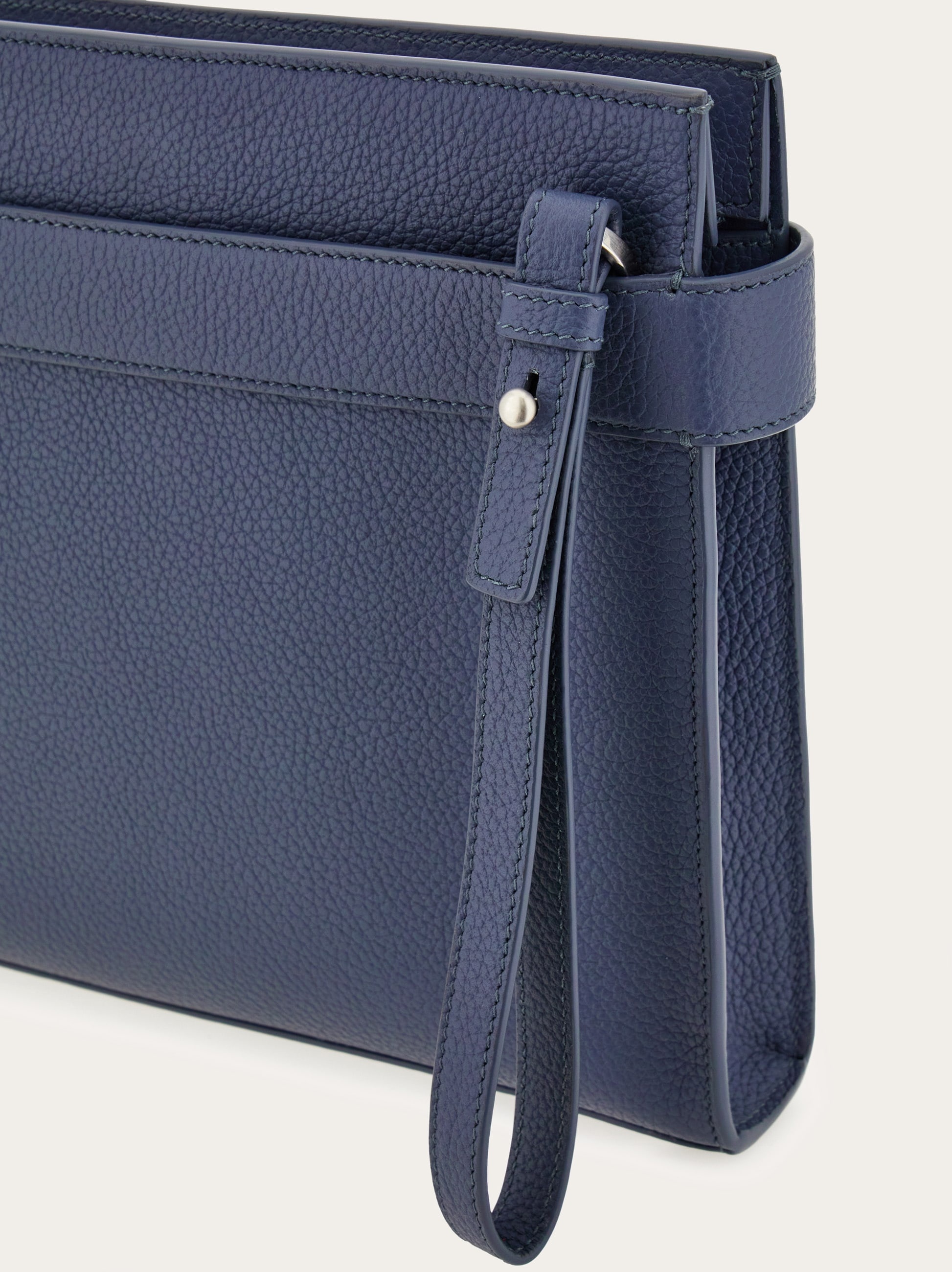 Pouch with Gancini buckles - 7
