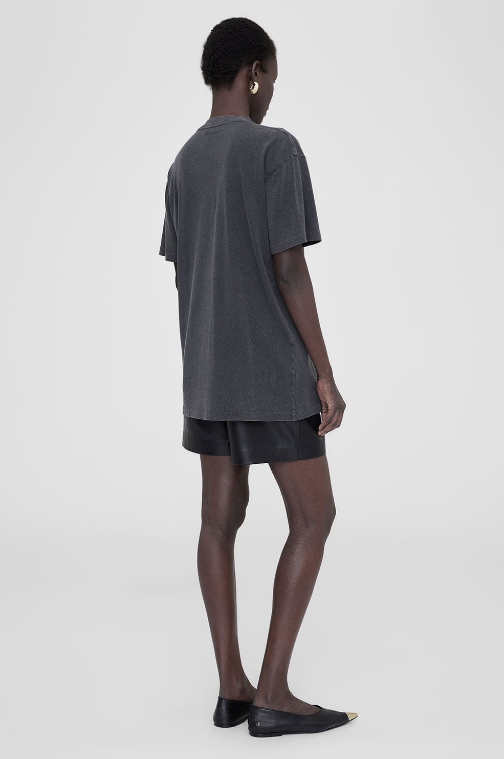 Walker Tee Spotted Leopard - Washed Black - 3