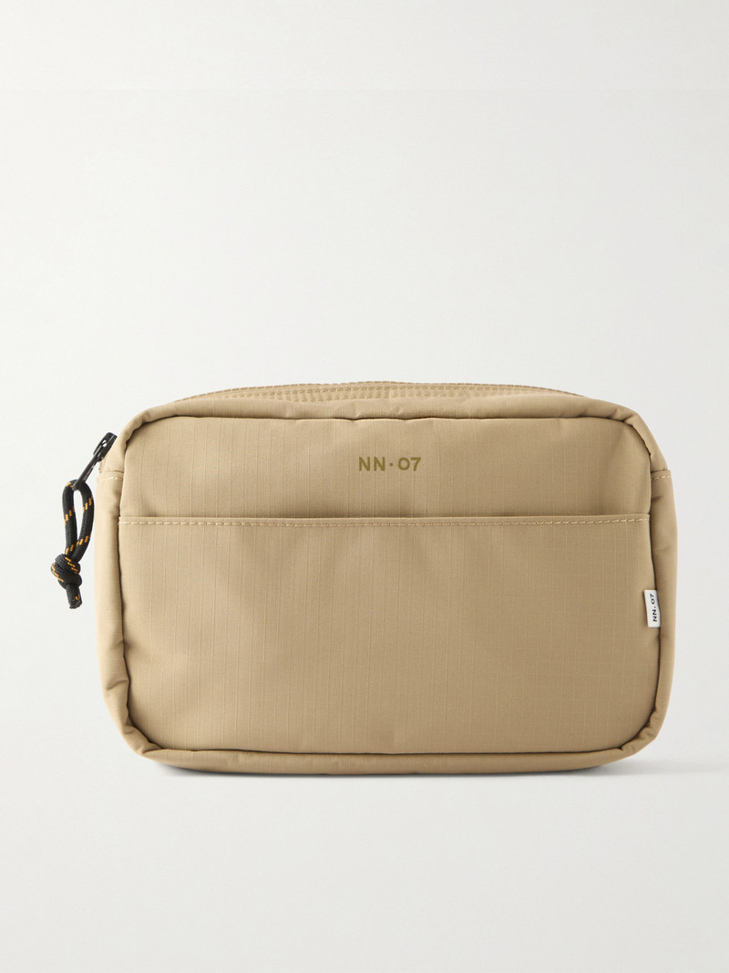 Rip-Stop Shell Wash Bag 1