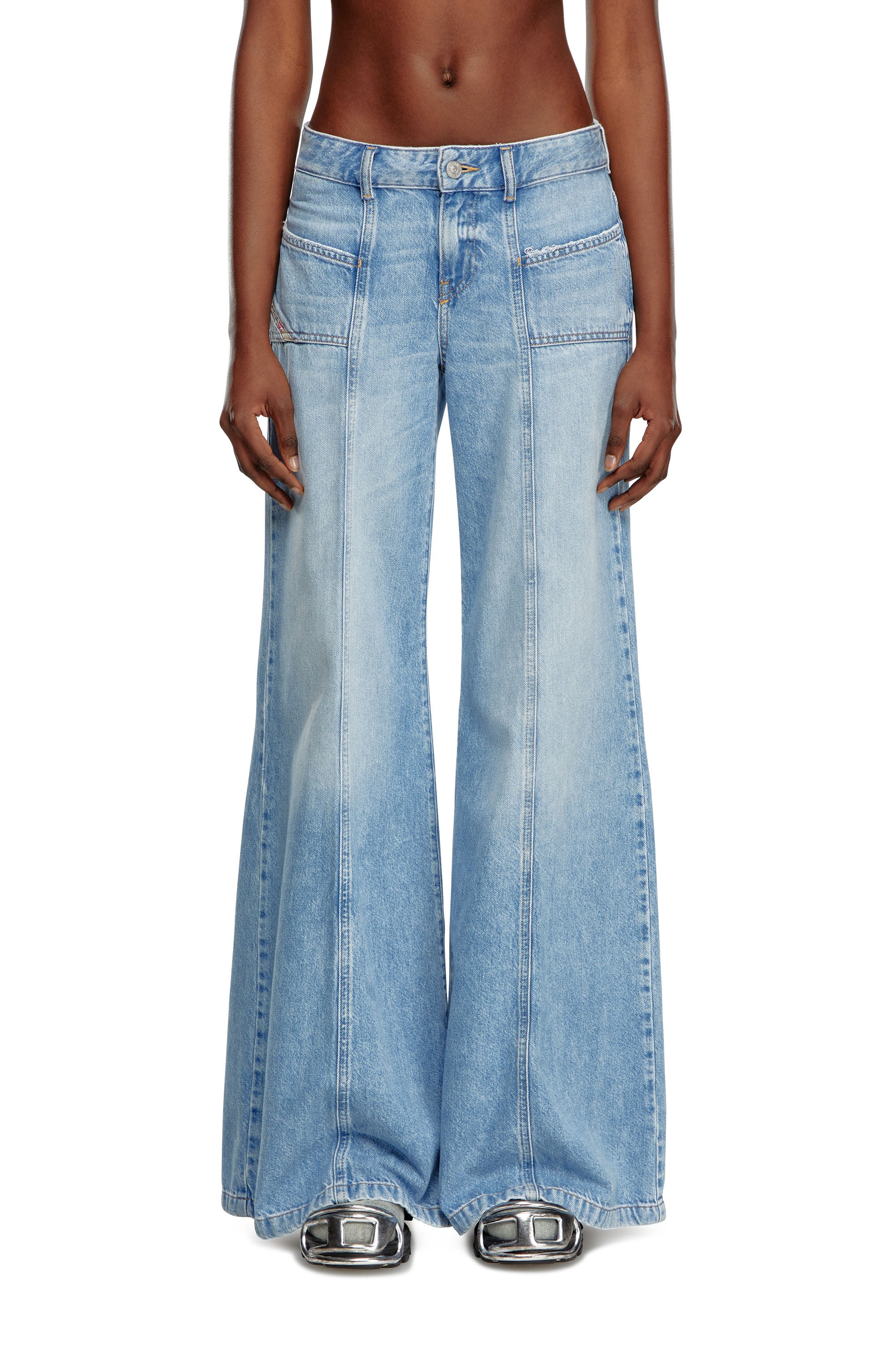 DIESEL◆デニムパンツ｜Bootcut And Flare Jeans D-Akii 09j68 D-Akii Bootcut and Flare Jeans | White | Diesel