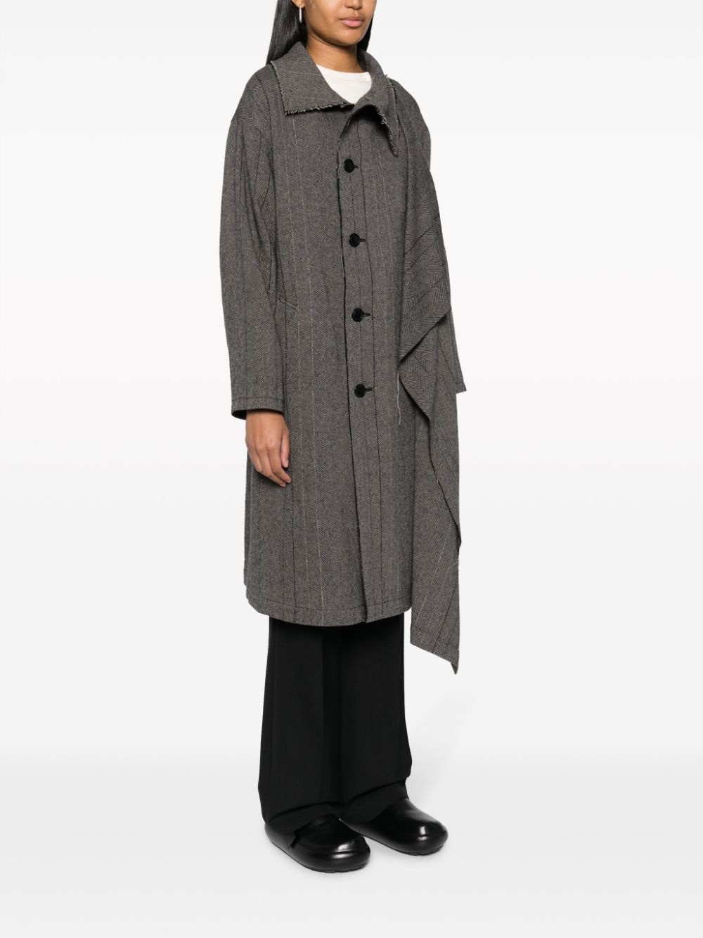 herringbone-pattern asymmetric coat - 3