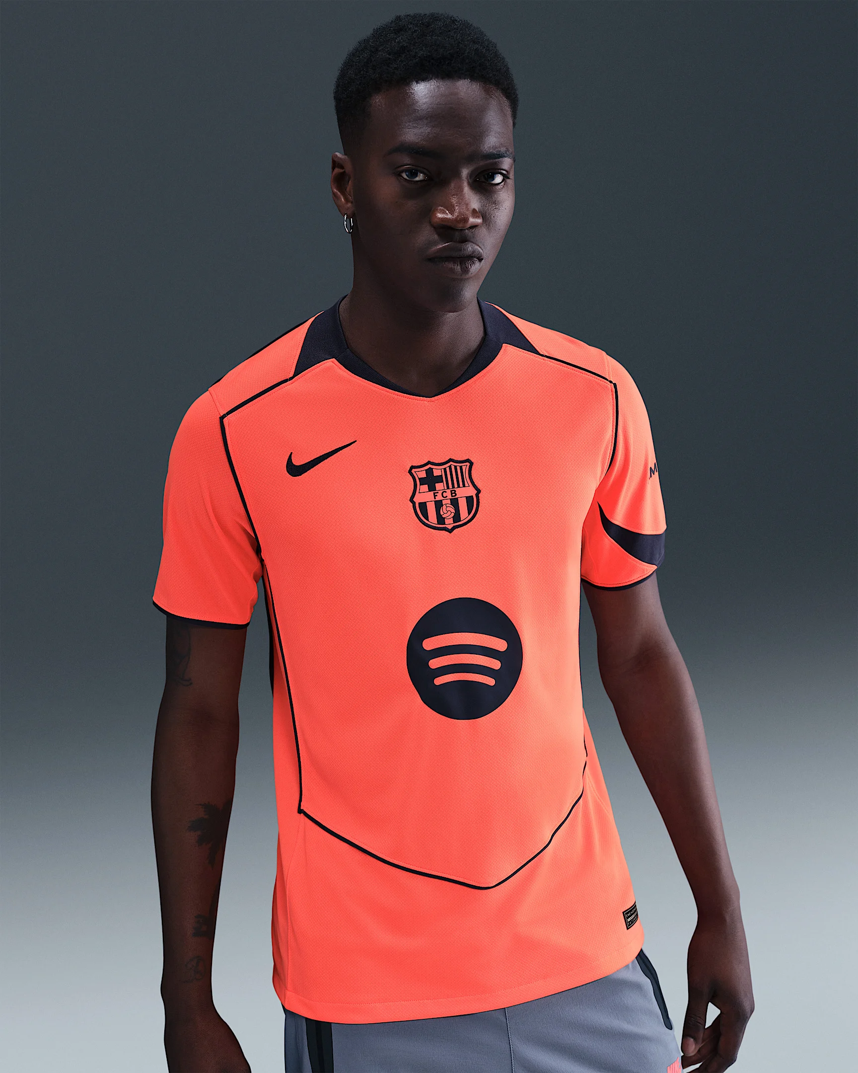 FC Barcelona 2025/26 Stadium Third Men's Nike Dri-FIT Total 90 Soccer Replica Jersey - 1