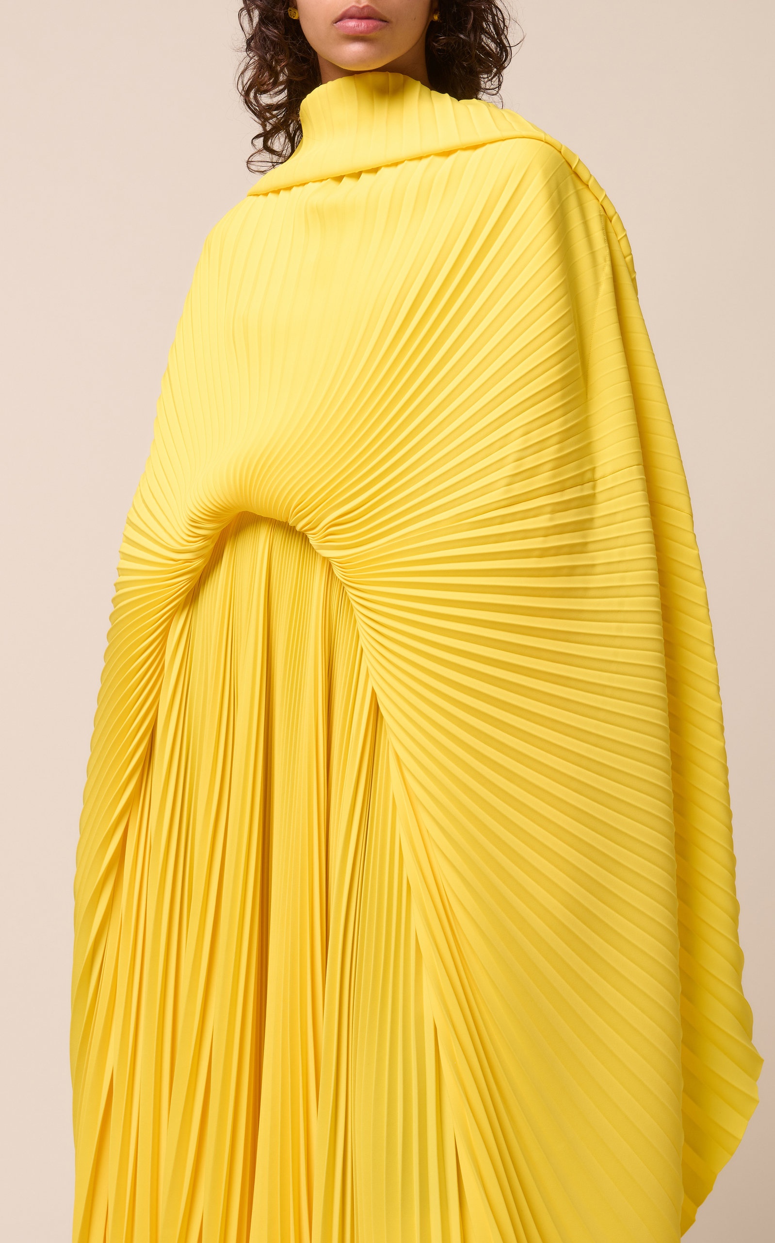 Pleated Crepe Maxi Dress yellow - 5