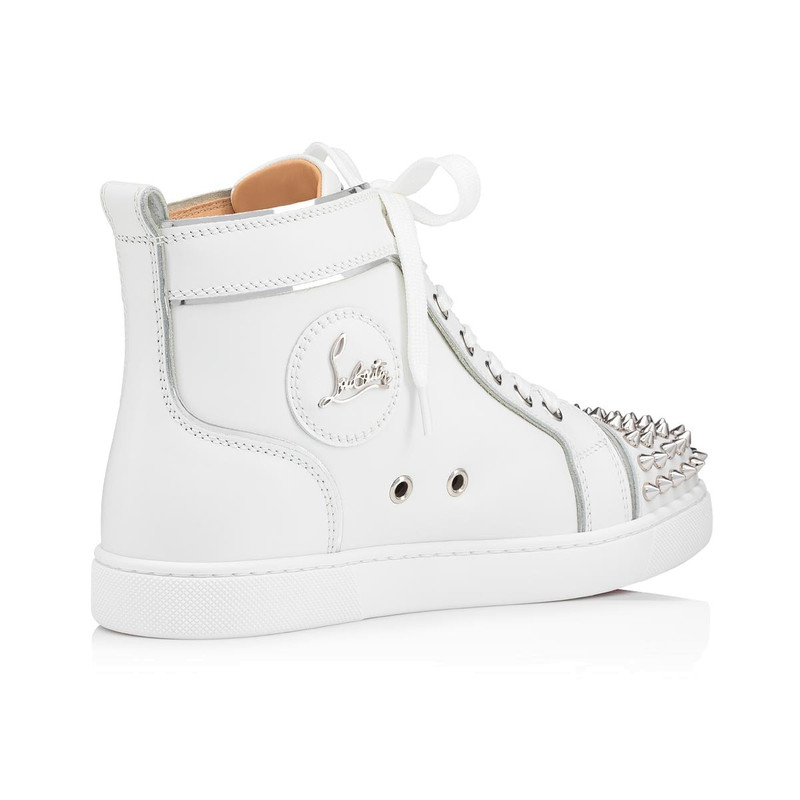 LOU SPIKES WOMAN FLAT 4