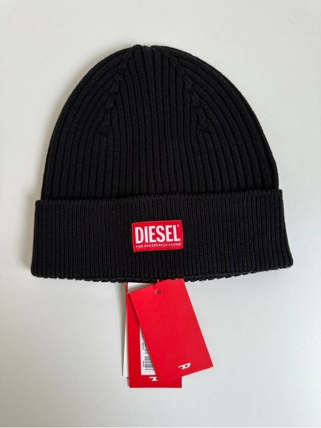 【DIESEL】BLACK CODER LOGO PATCH RIBBED BEANIE Diesel K Coder H Logo Patch Ribbed Beanie Black | balaan