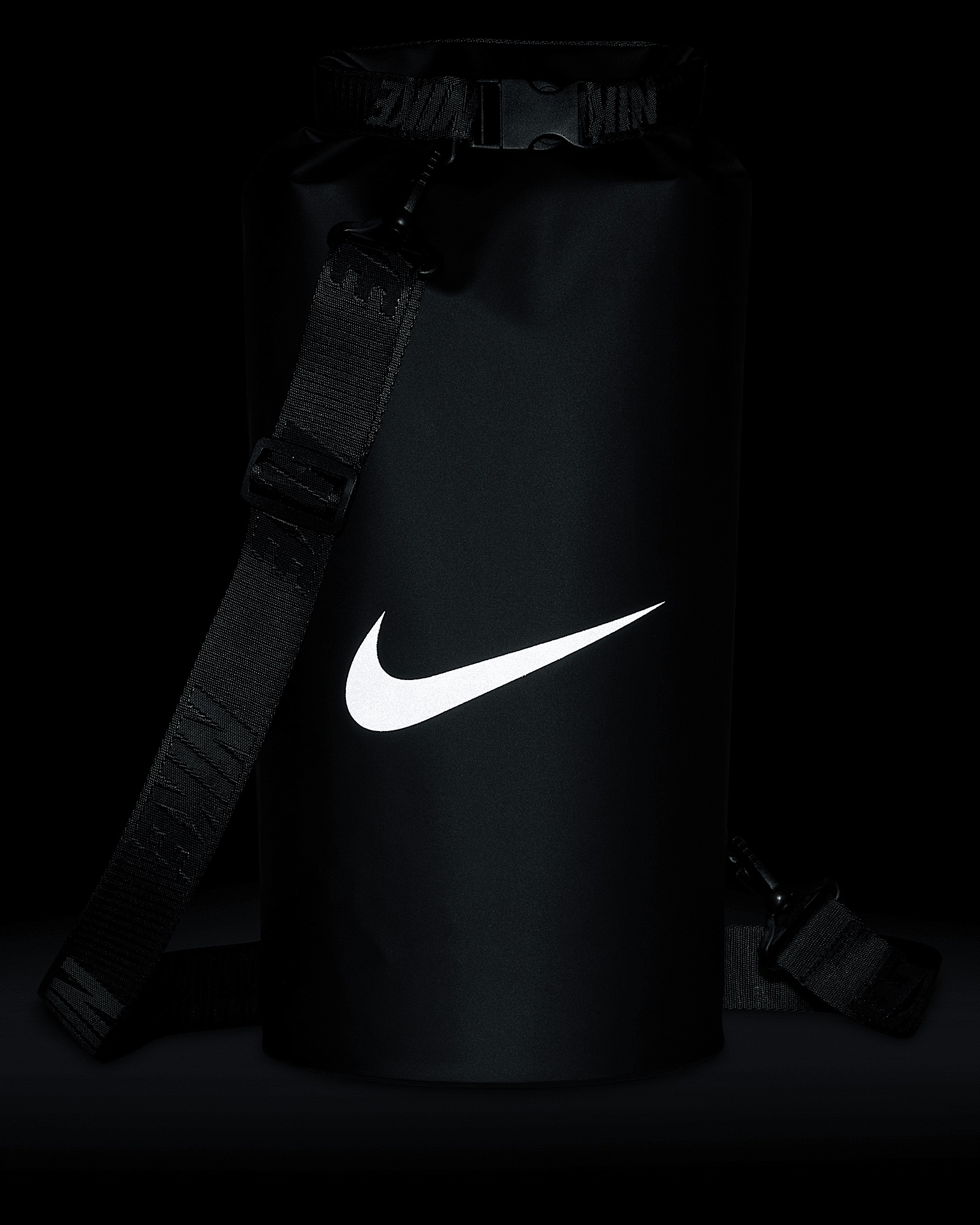 Nike Swim Dry Bag (10L) - 5