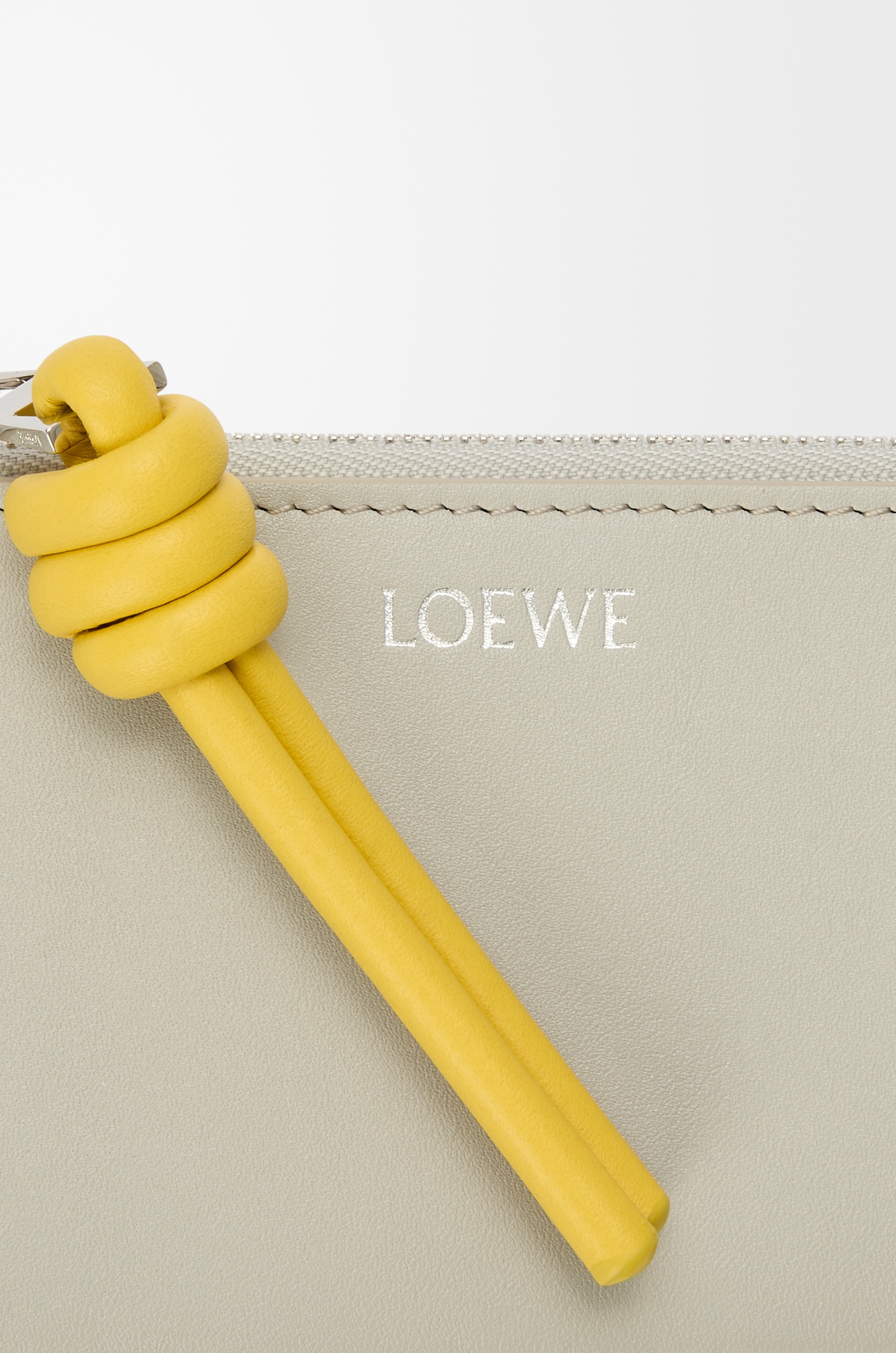 【美品】LOEWE SHINY CALFSKIN CARDHOLDER Knot coin cardholder in shiny nappa calfskin Brown - LOEWE
