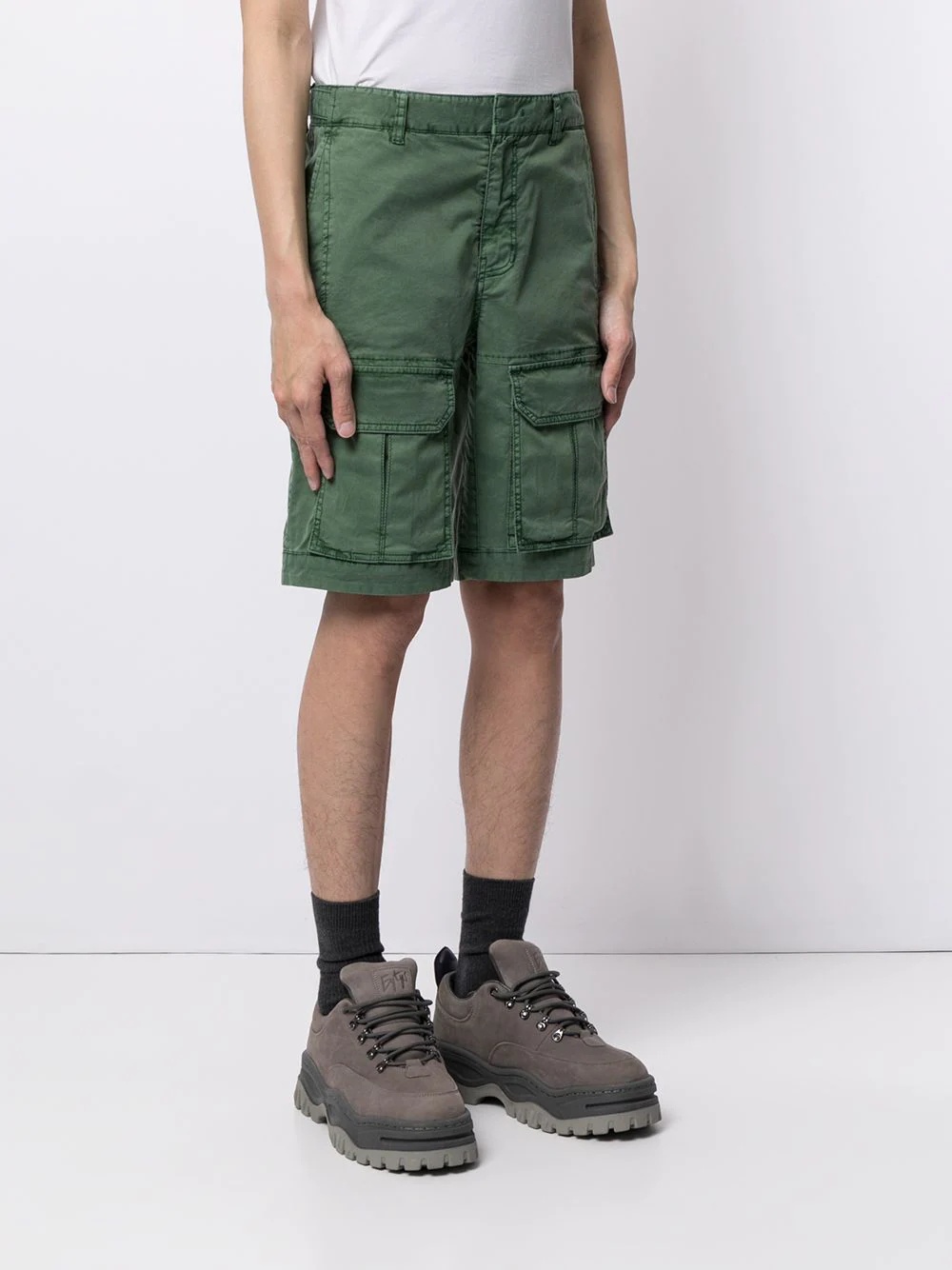knee-length cargo shorts - 3