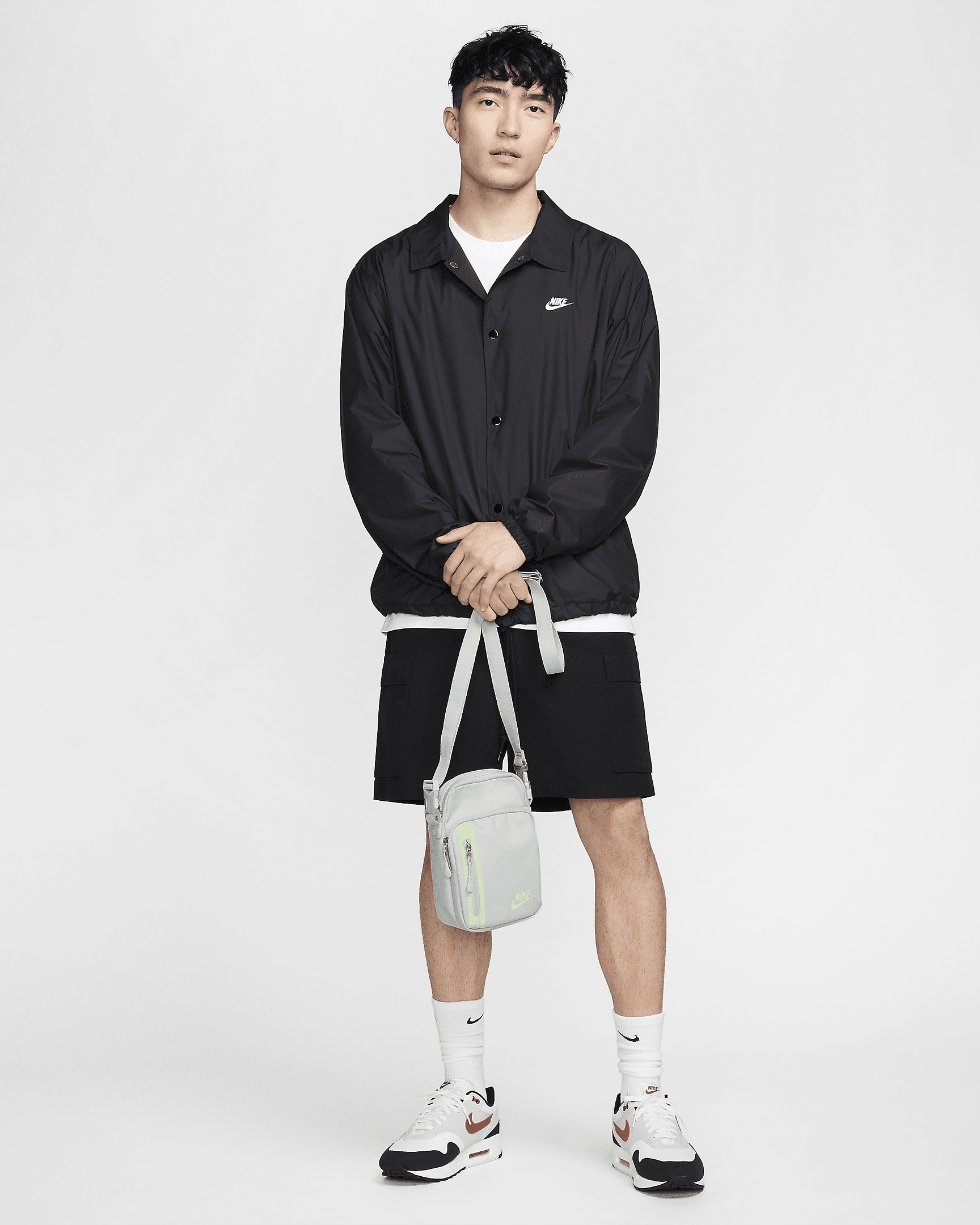 Nike Elemental Premium Crossbody Bag (4L) - 10