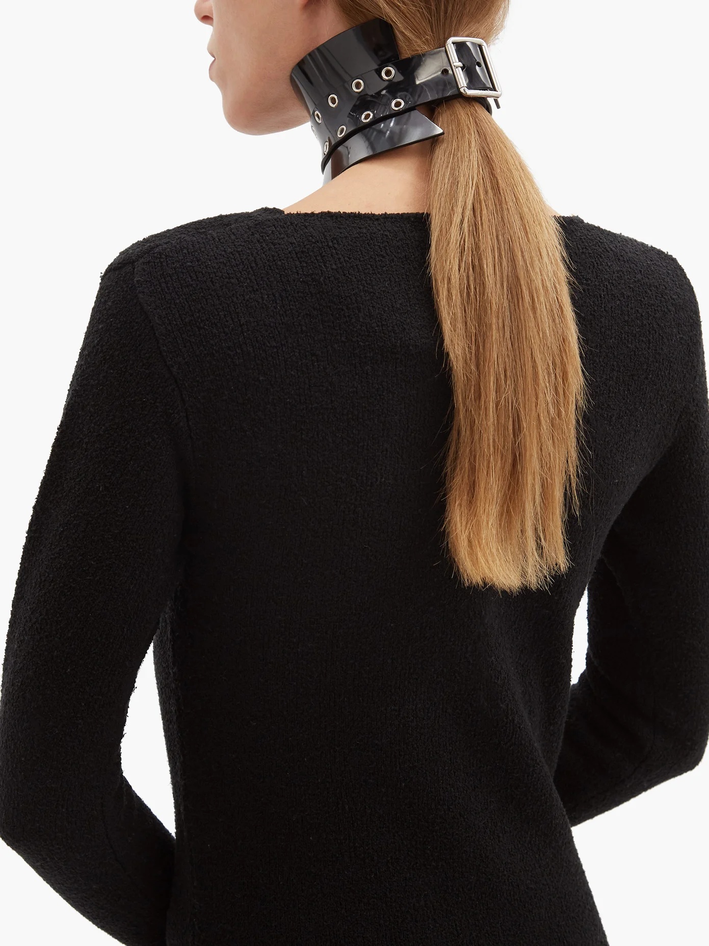 Eyelet-studded curved-resin collar choker - 2