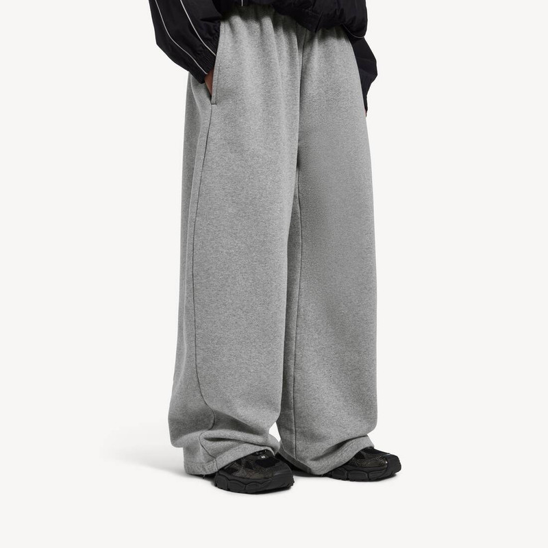 Women's Barrel Sweatpants in Dark Heather Grey 5