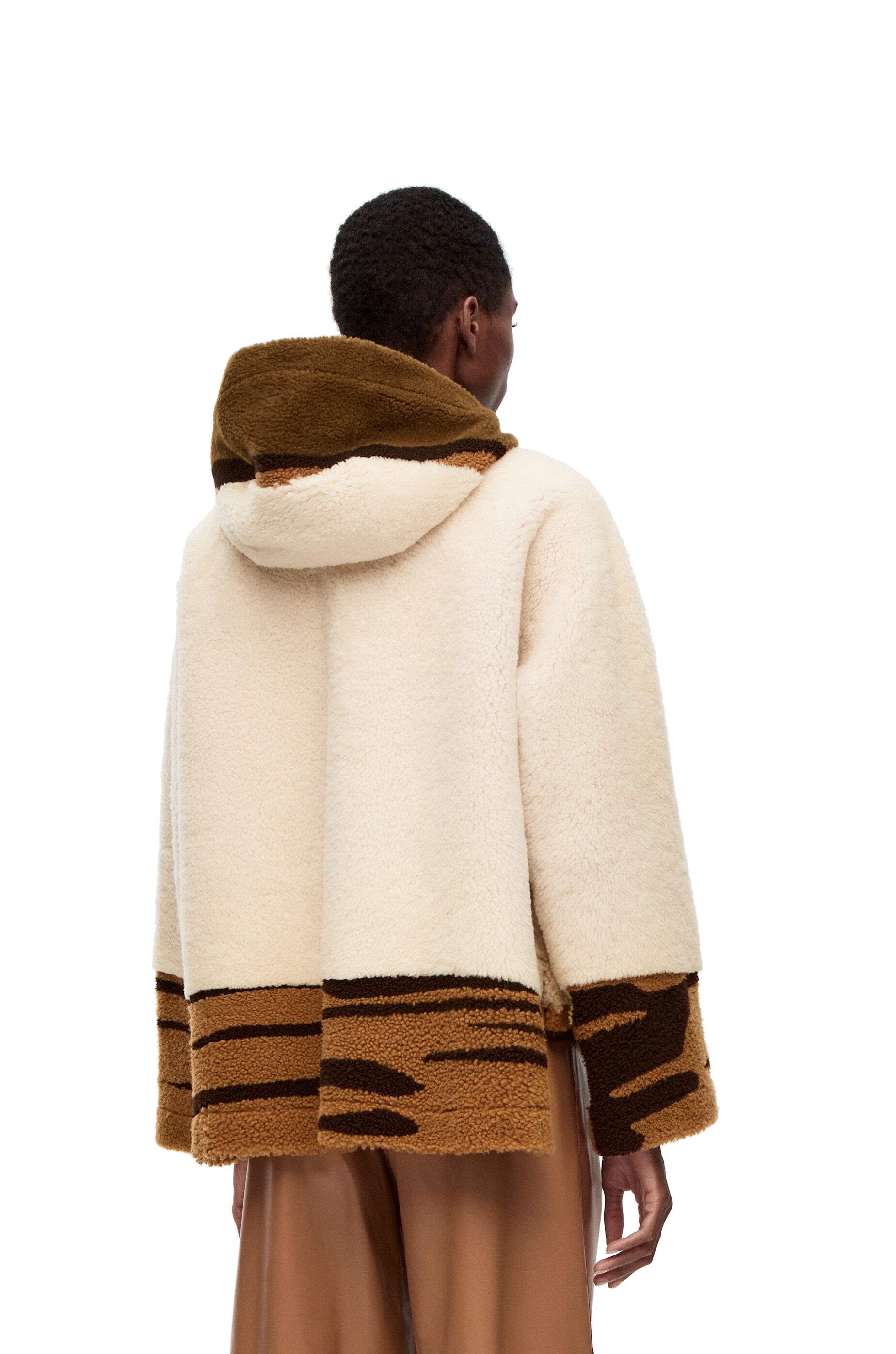 Hooded jacket in shearling - 4