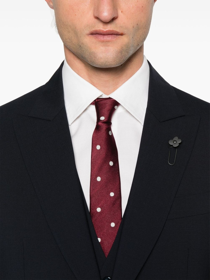 brooch-detail suit 4