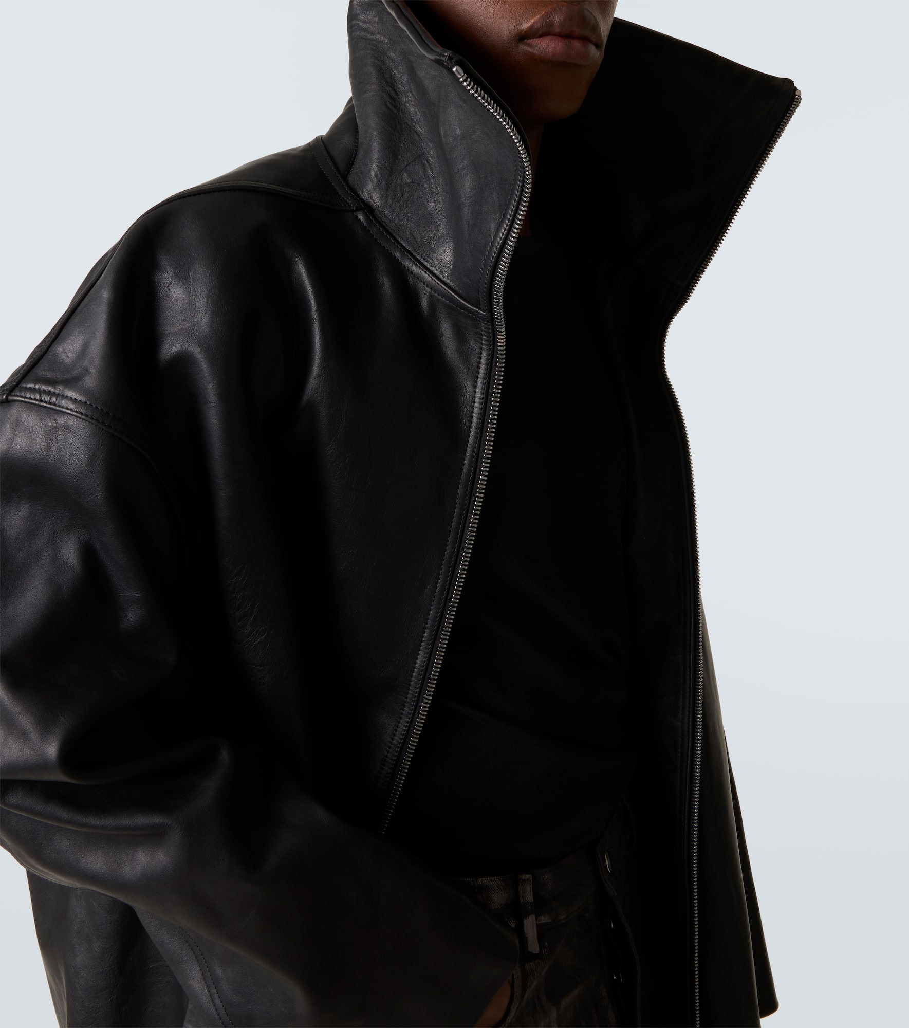 Leather coat - 6