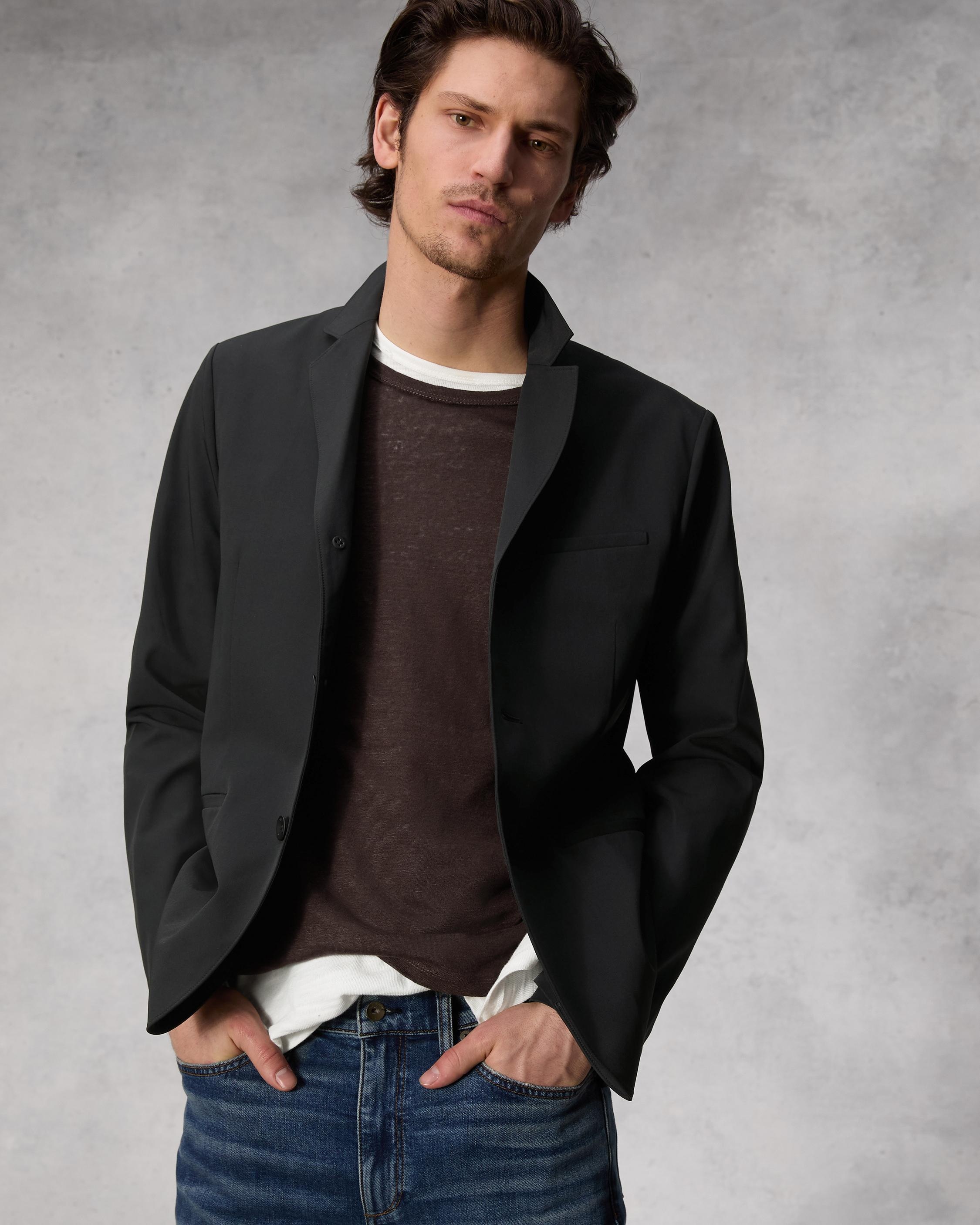 Achilles Blazer
Tailored Fit - 7
