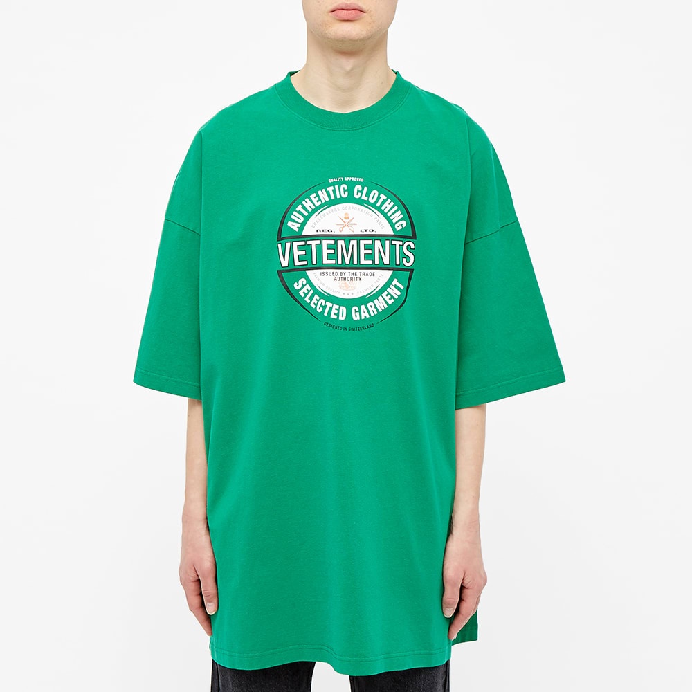 VETEMENTS Beer Badge Tee - 4