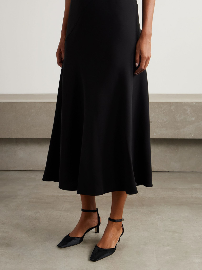 The Row Carla velvet pumps Black outlook