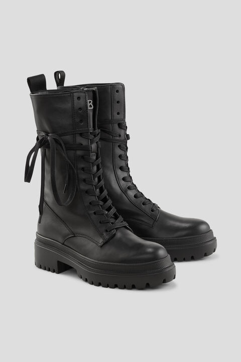Chesa Alpina Boots in Black - 3