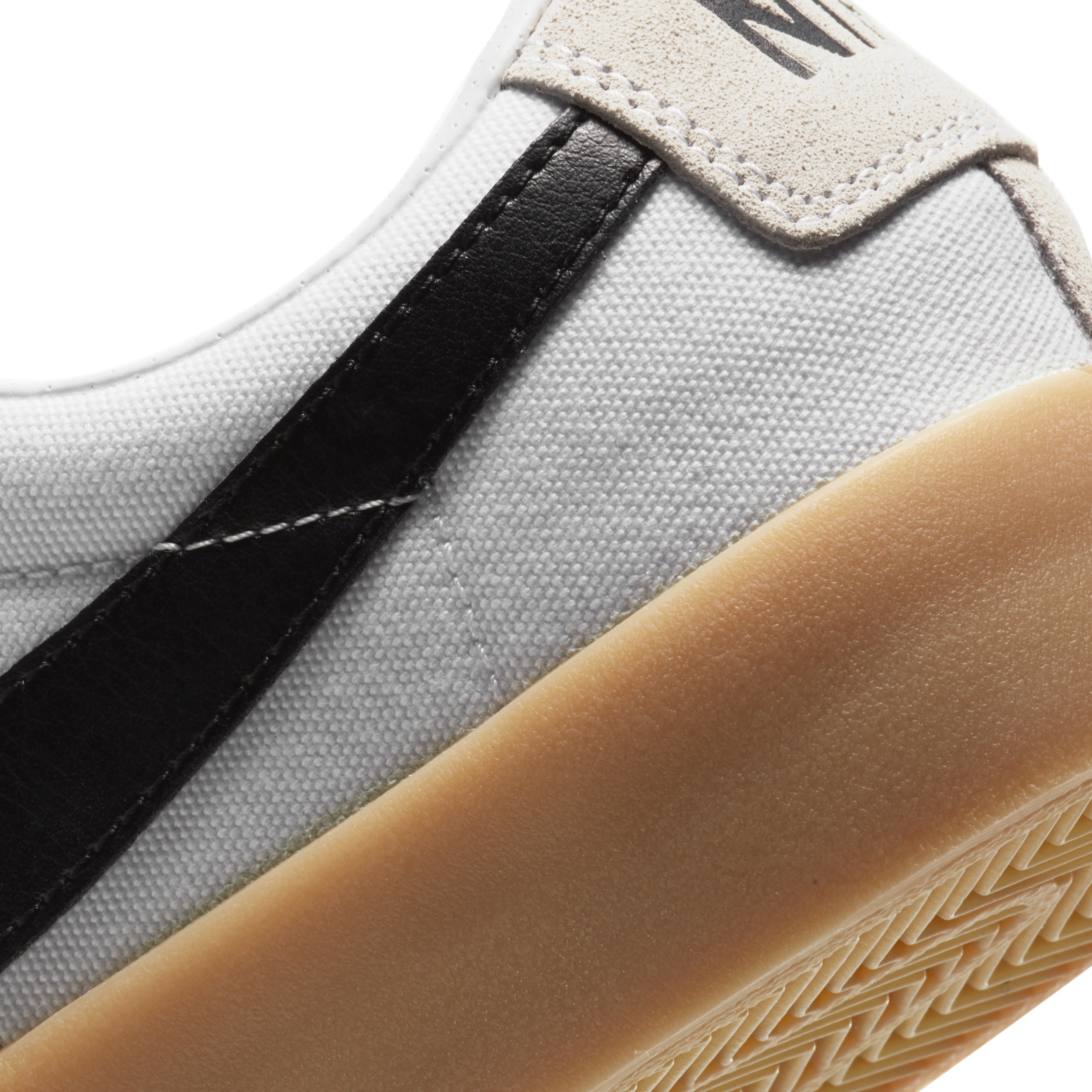 Unisex Nike SB Zoom Blazer Low Pro GT Skate Shoes - 8