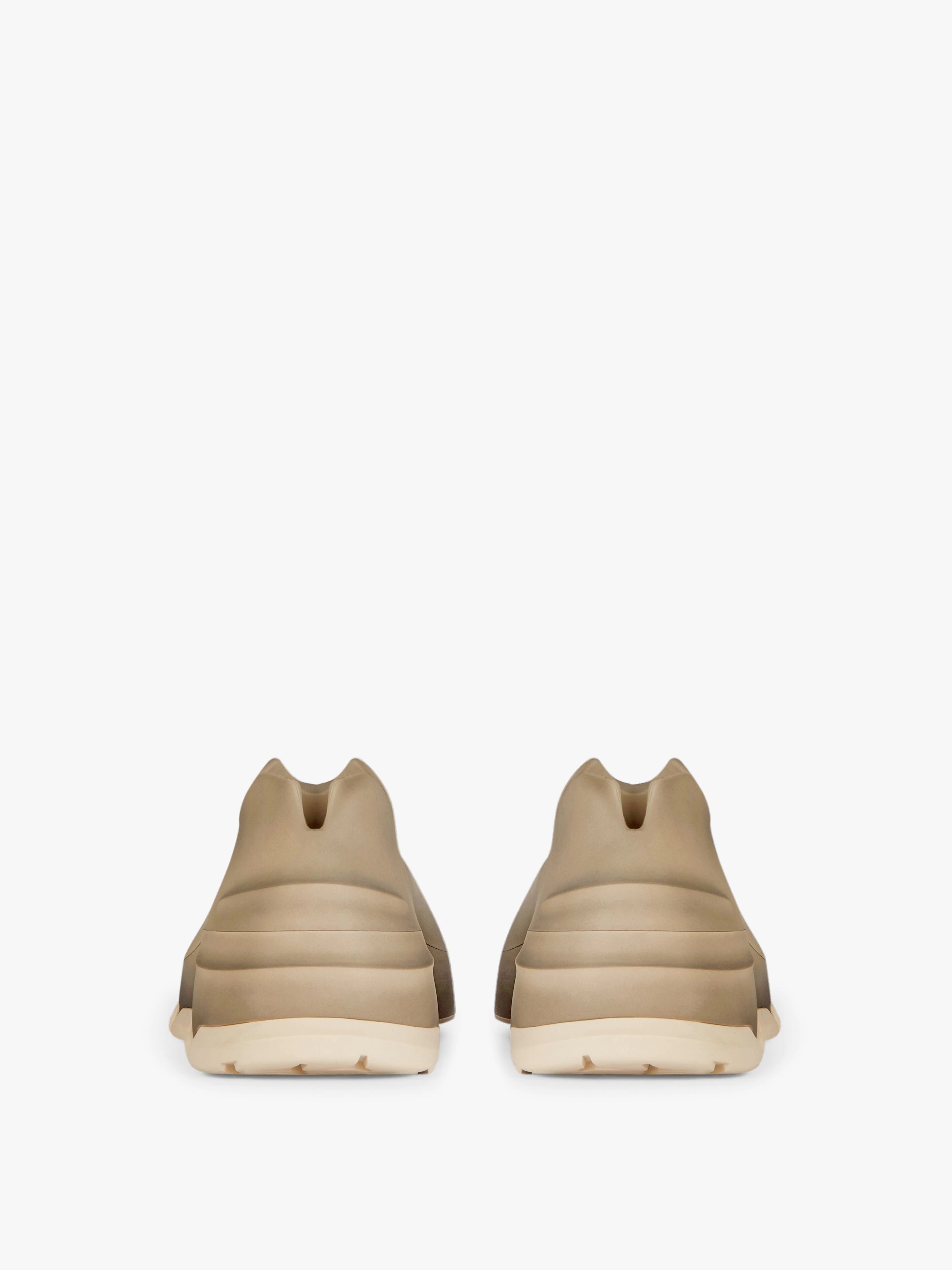 MONUMENTAL MALLOW LOW SHOES IN WORN OUT EFFECT RUBBER - 7